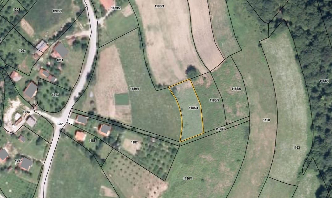 Prodaja tri parcele, Kola (Manjača) - slika 1